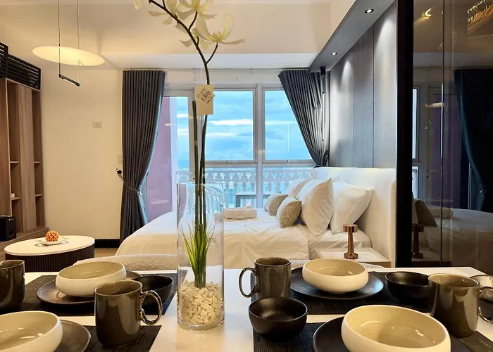 Venice Canal View With Balcony Near Bgc And Airport 10c 4* Manila