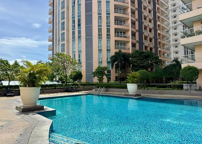 Venice Canal View With Balcony Near Bgc And Airport 10c Aparthotel 4*